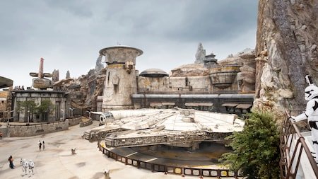 Millennium Falcon en Disneyland Park