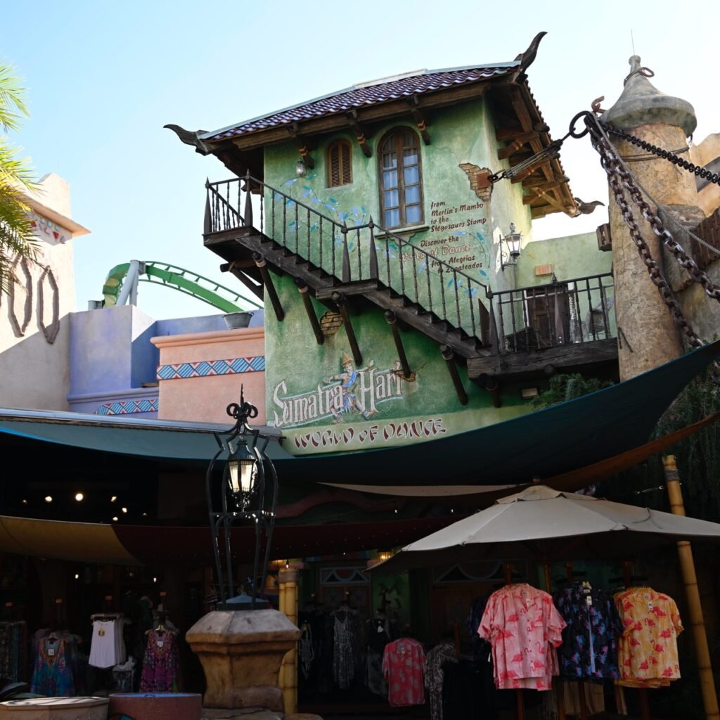 Port of Entry — Islands of Adventure