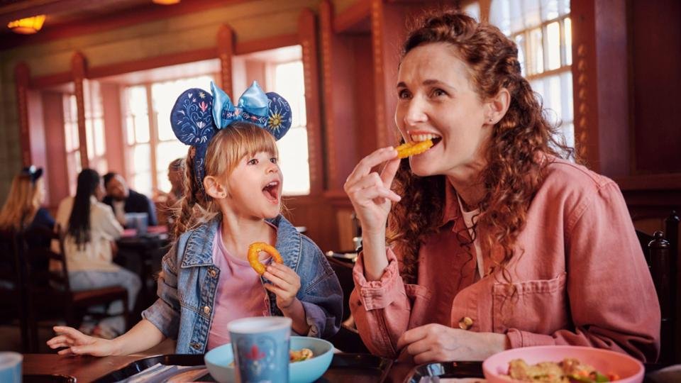 Nordic Crowns Tavern en Disney Adventure World