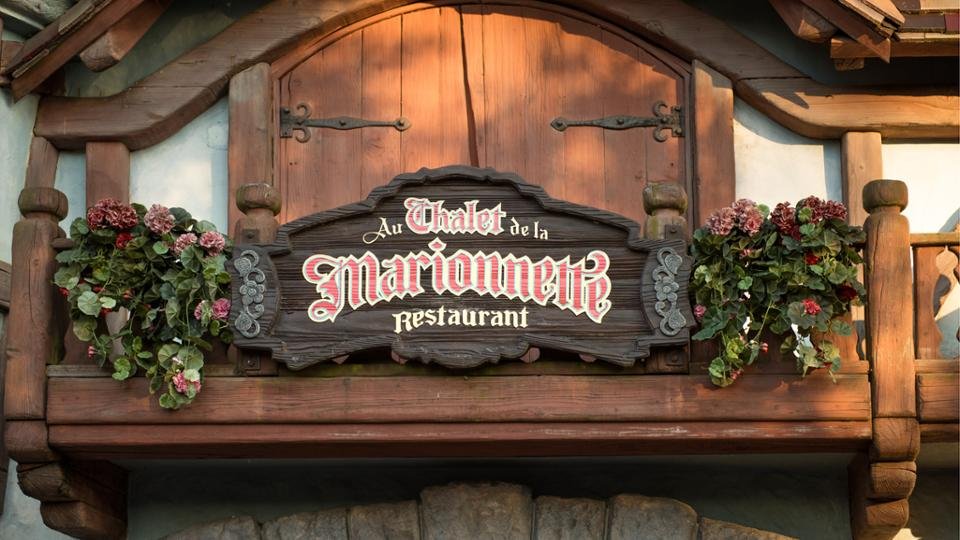 Au Chalet de la Marionnette en Disneyland Park París