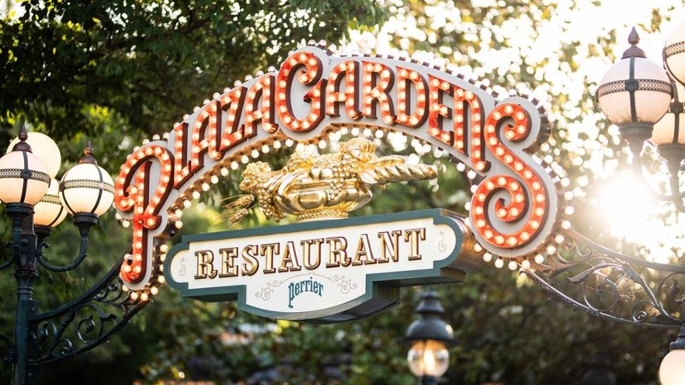 Plaza Gardens Restaurant en Disneyland Park París