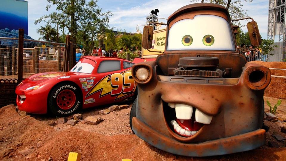 Cars Quatre Roues Rallye en Disney Adventure World