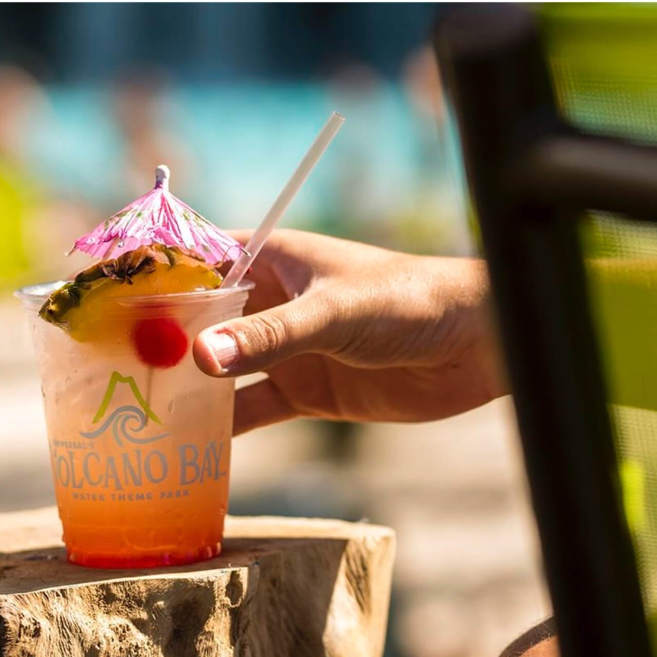 Kunuku Boat Bar en Volcano Bay — fotografía oficial de Universal