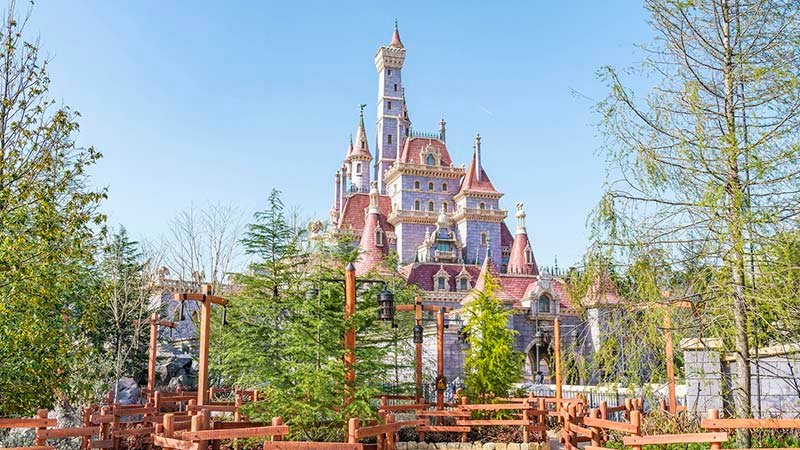 Enchanted Tale of Beauty and the Beast · Fantasyland